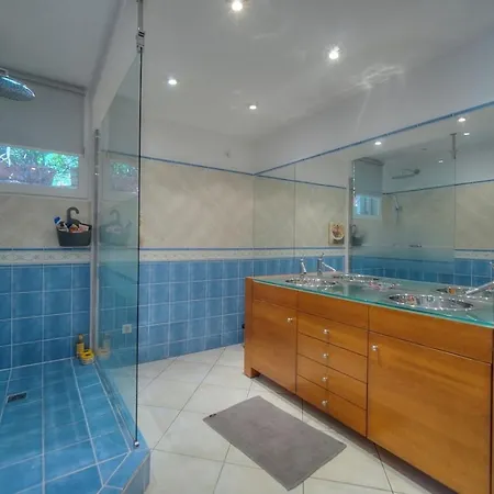 Oasis De Calme Avec Piscine Proche De Cannes