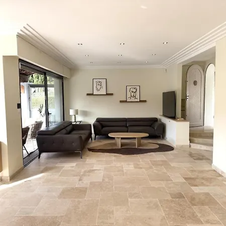 Villa Oasis De Calme Avec Piscine Proche De Cannes